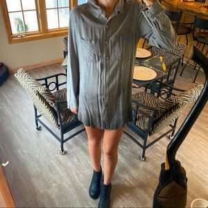 Button-Down Dress/Shirt